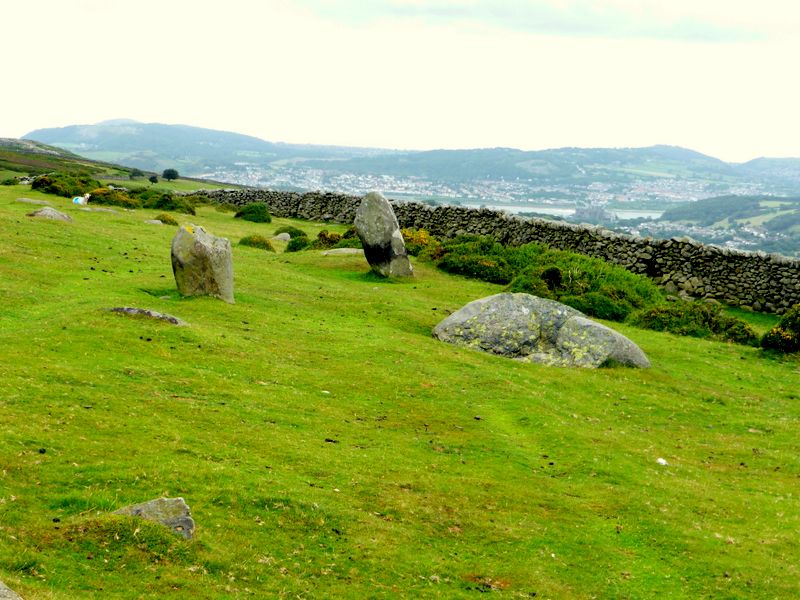 Stone Circle at Cefn Llechen towards Sychnant Pass